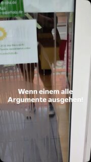 Es ist schon erstaunlich das Kommunikationsmuster. Gehen die Argumente aus, wird über Schmierereien, Kotz-Emojis und Ähnliches kommuniziert. Wer keine andere Sprache hat kann sich wohl nur solcher Mittel bedienen. Das ist wirklich traurig 😢 und wird sicherlich auch diesen Post betreffen.
#grüne #osterholz #wahl #mitgliedwerden