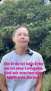 1983 wussten wir es schon: die Erde ist kein Besitz-sie ist geliehen. Und was macht unsere Generation?
Wir sind die Messis der Geschichte. Wir hinterlassen eine gigantische Müllhalde-und erwarten, dass unsere Kinder sie wegräumen.
Das ist nicht nur unfair, das ist ein Verbrechen.
Packen wir‘s an-Jetzt.
Wählt GRÜNE!
Und noch besser: Macht mit!
#grüne #osterholz #müllhalde